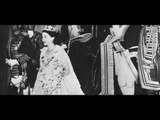 Reina Isabel II rompe récord, 63 años al frente de corona británica