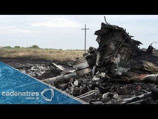 Familiares de las víctimas del Malaysia Airlines 370 solicitan indagar en las investigaciones
