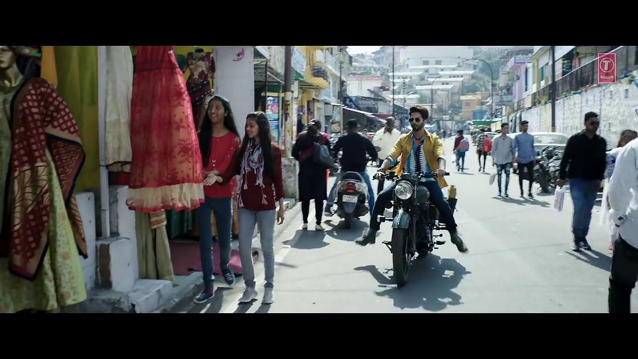 Dekhte Dekhte Full Song - Batti Gul Meter Chalu - Atif Aslam - Shahid K Shraddha K - Nusrat Saab