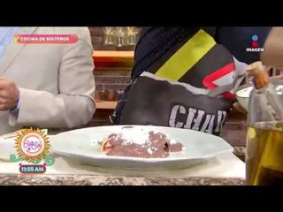 Cocina de solteros: ¡Enfrijoladas yucatecas! | Sale el Sol