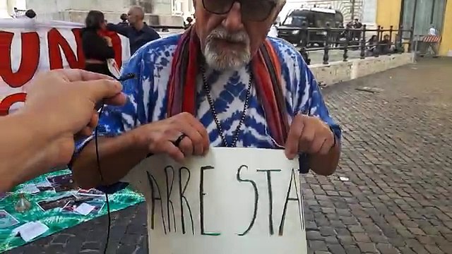 Lo sciopero della fame di Padre Alex Zanotelli per il sindaco di Riace Domenico Lucano