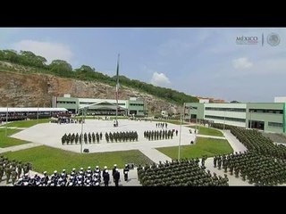 Inaugura EPN campo militar en Morelos