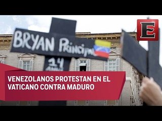 Venezolanos protestas contra Maduro en el Vaticano