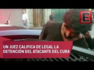 Grave el sacerdote apuñalado en la Catedral Metropolitana