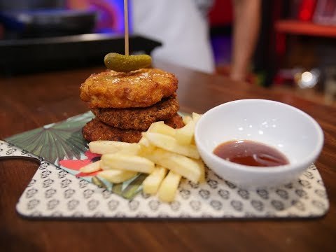 Cocina de solteros: hamburguesa de plátano con frijoles | Sale el Sol