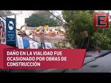 Cierran calle en Azcapotzalco por hundimiento de banqueta