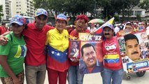 Chavistas marchan en Caracas contra sanciones de EEUU