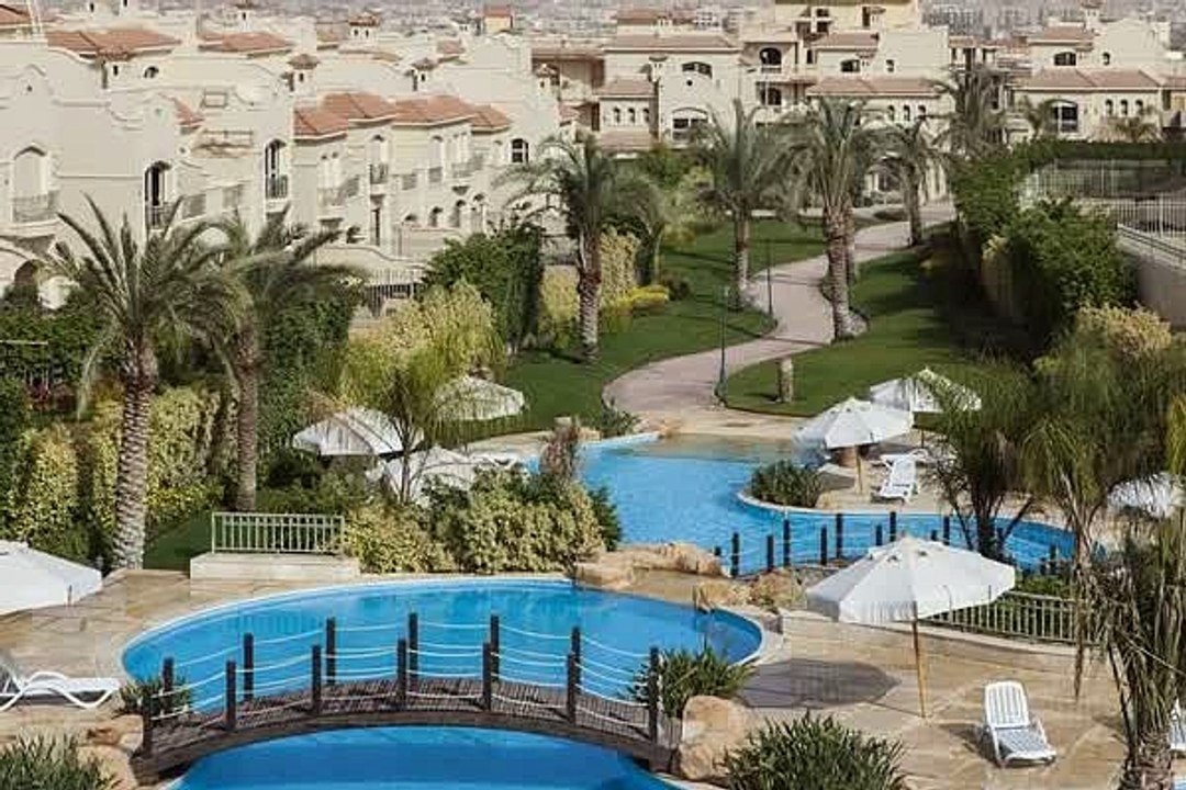 فيلا مستقلا بموقع متمييز في باتيو اكتوبر 430متر