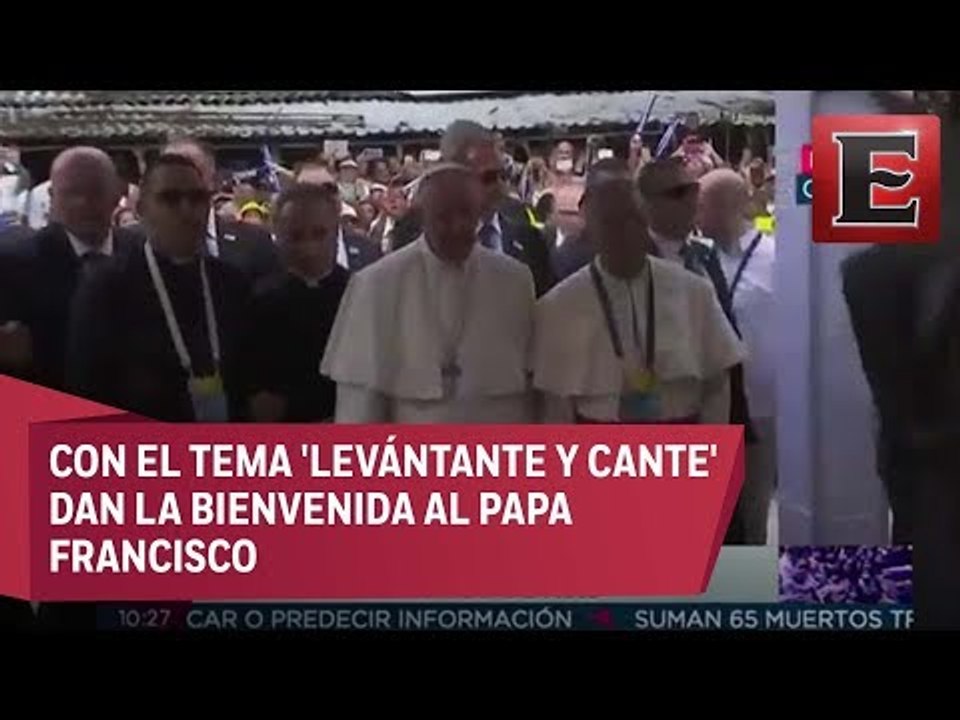 Su santidad llega a la plaza San Francisco de Asís