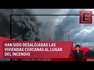 Fuera de control incendio tras explosión en Melchor Ocampo