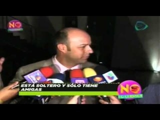 Esteban Loaiza en la presentación del nuevo disco de La banda el Limón aclara si tiene novia