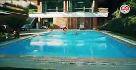 الحب لا يفهم الكلام – الحلقة 19  مراد يعلم حياة السباحه (1)