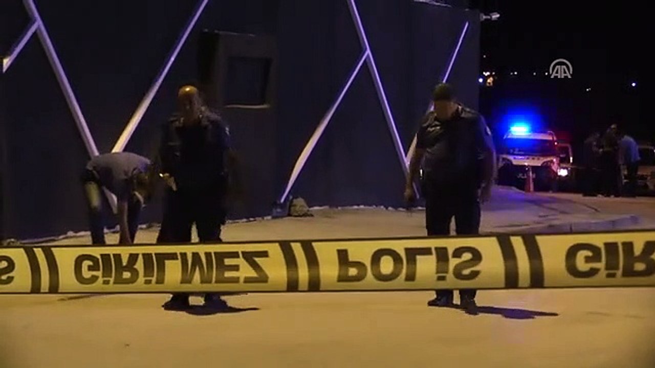 Bar Önündeki Silahlı Saldırıda Vale Yaralandı