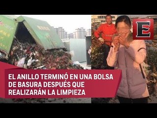 Tira anillo de 16 mil dólares y trabajadores de limpieza lo devuelven