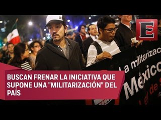 Download Video: Activistas marchan en la CDMX contra Ley de Seguridad Interior