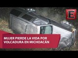 Volcadura en Michoacán deja un muerto y siete heridos