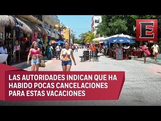 Turistas disfrutan Playa del Carmen, pese a explosión de ferry