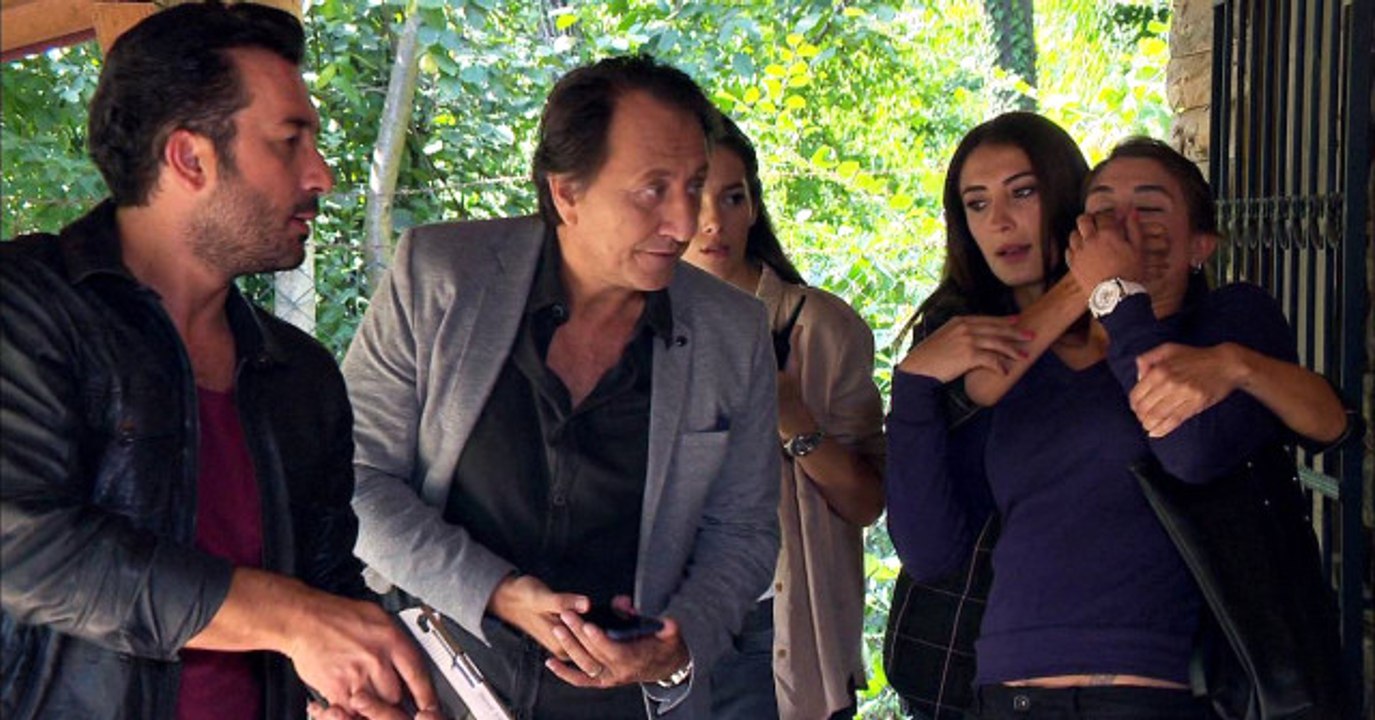 Fenomen Dizi Arka Sokaklar Reytingde Rakiplerine Fark Atarak Zirveye Oturdu