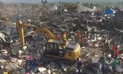 Balaroa Ambles Hingga 20 Meter