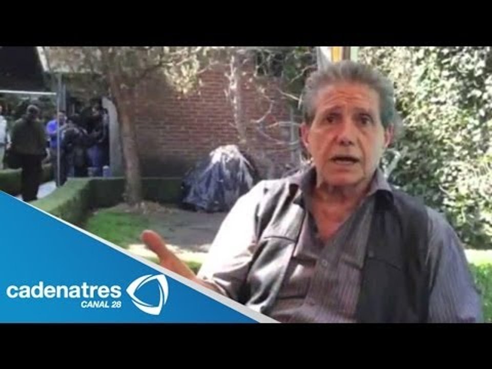 Héctor Bonilla interpreta a mariachi en Tierras rojas / Héctor Bonilla plays mariachi in Red Lands