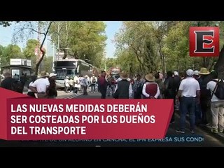 Tải video: Transportistas protestan contra normas de seguridad en Estado de México