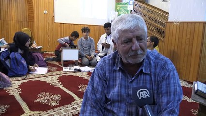 İmam, öğrencileri camide geleceğe hazırlıyor - MUŞ