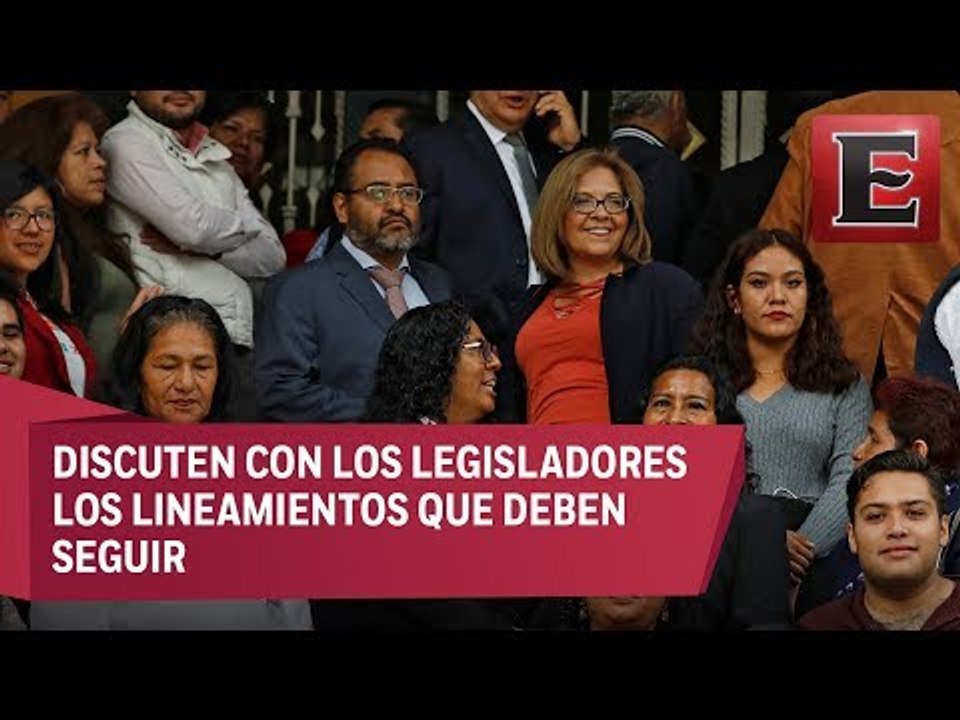 López Obrador se reúne con senadores y diputados federales electos