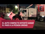 Tráiler embiste vehículo en la colonia Peralvillo