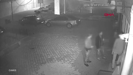 Polis Baskınından Camdan Atlayarak Kaçtılar... O Anlar Kamerada