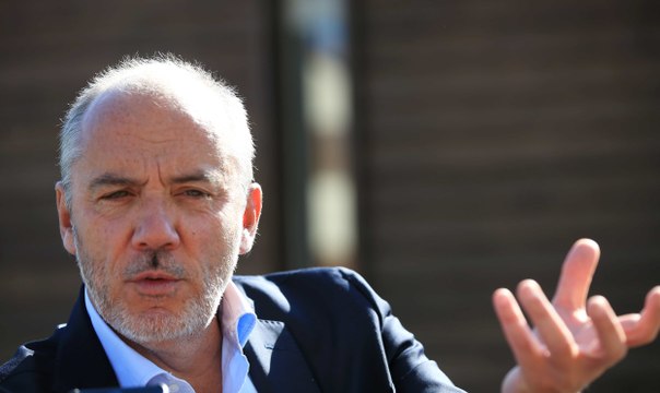 Stéphane Richard : Orange veut d'abord parler des usages