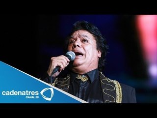 Fuentes cercanas a Juan Gabriel aseguran que el cantante sigue hospitalizado
