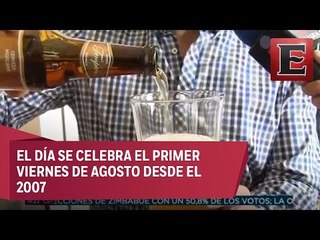 Celebran Día Internacional de la Cerveza en el Monumento a la Revolución