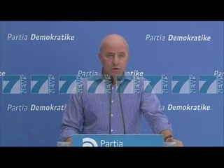 PD AKUZON QEVERINE SE PO FSHEH PAMJET E KOMISARIATIT TE FUSHE KRUJES - News, Lajme - Kanali 7
