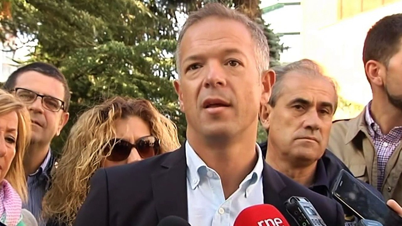 El PSOE pide a Torra que utilice el Parlament para abrir el diálogo entre catalanes