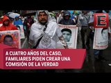 Marchan en la CDMX por los 43 normalistas de Ayotzinapa