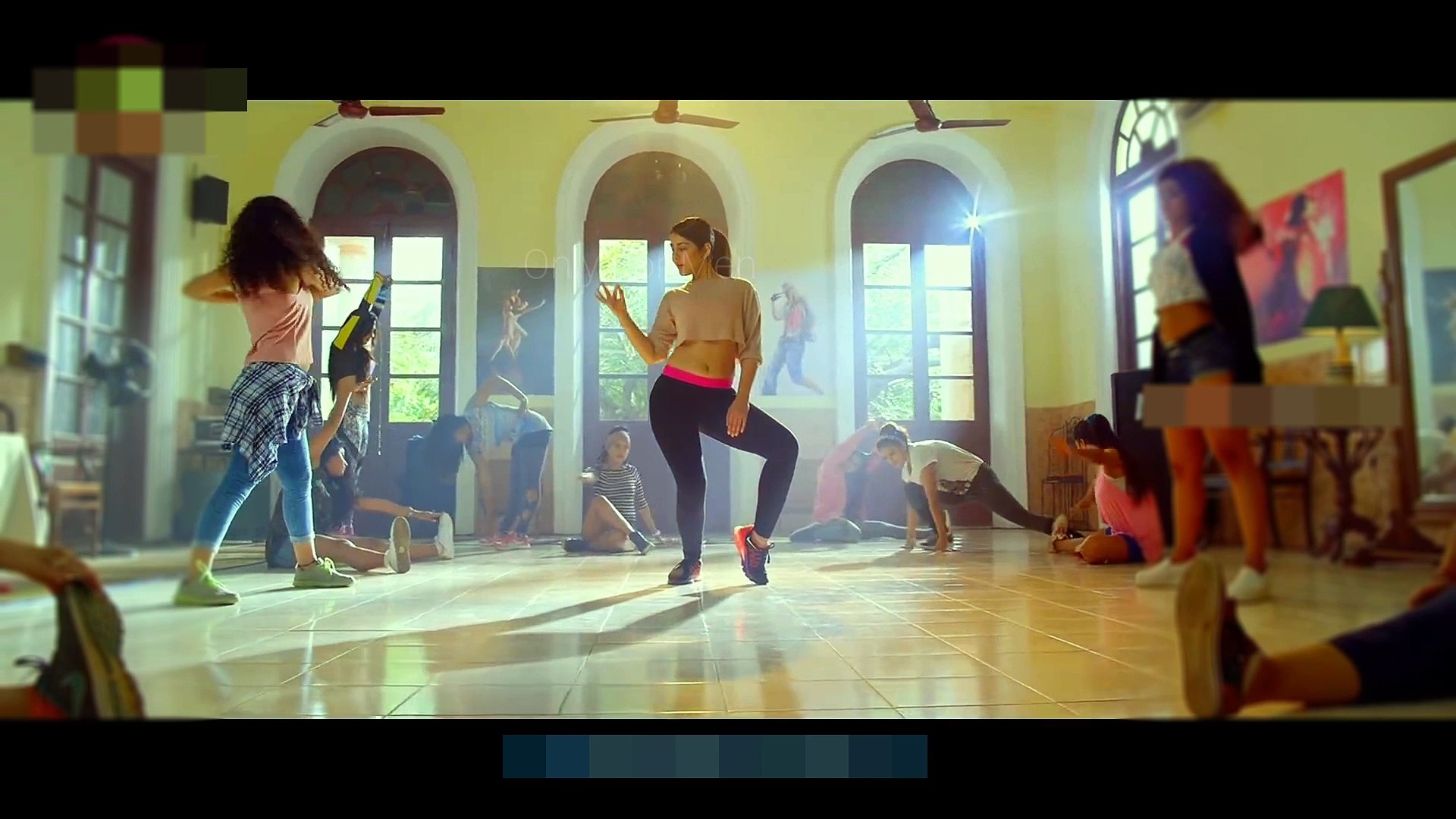 Rashi Khanna hot navel and sexy dance moves - video Dailymotion
