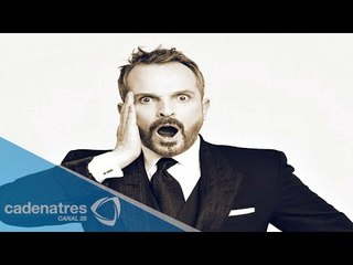 Miguel Bosé habla sobre el beso que le dio a sus guitarrista