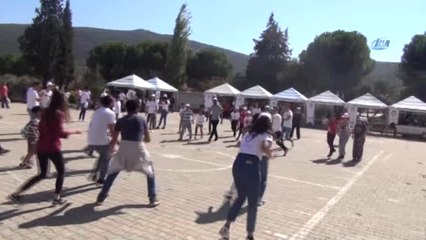 Otantik Çocuk Oyunlarına Protokol Çocuklardan Daha Çok Damga Vurdu