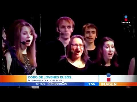 Rusos cantan La cucaracha en concierto | Noticias con Francisco Zea