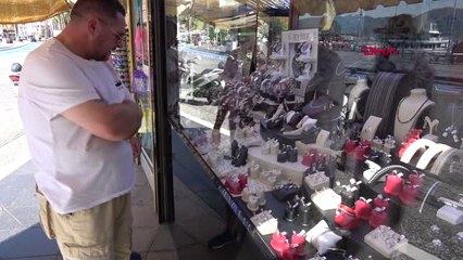 İrlandalı Turistin Yuttuğu Pırlanta Yüzük, Kuyumcuya Teslim Edildi