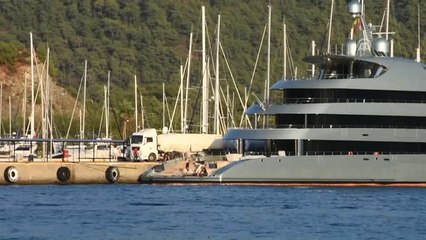 Çevre Dostu Mega Yat "Savannah", Marmaris'te