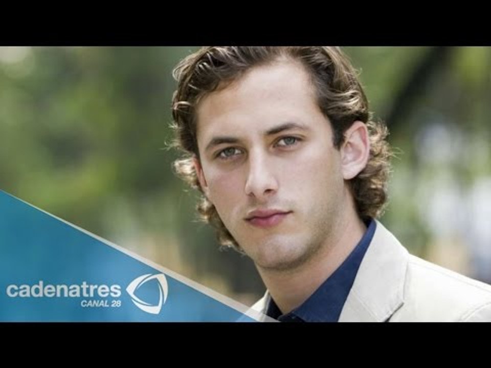 Sebastián Zurita asegura que no por ser guapo tiene que hacer siempre personajes de galán