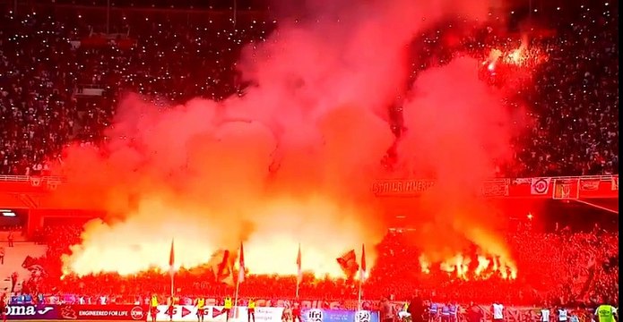 Craquage des supporters du Mouloudia vs USM Alger