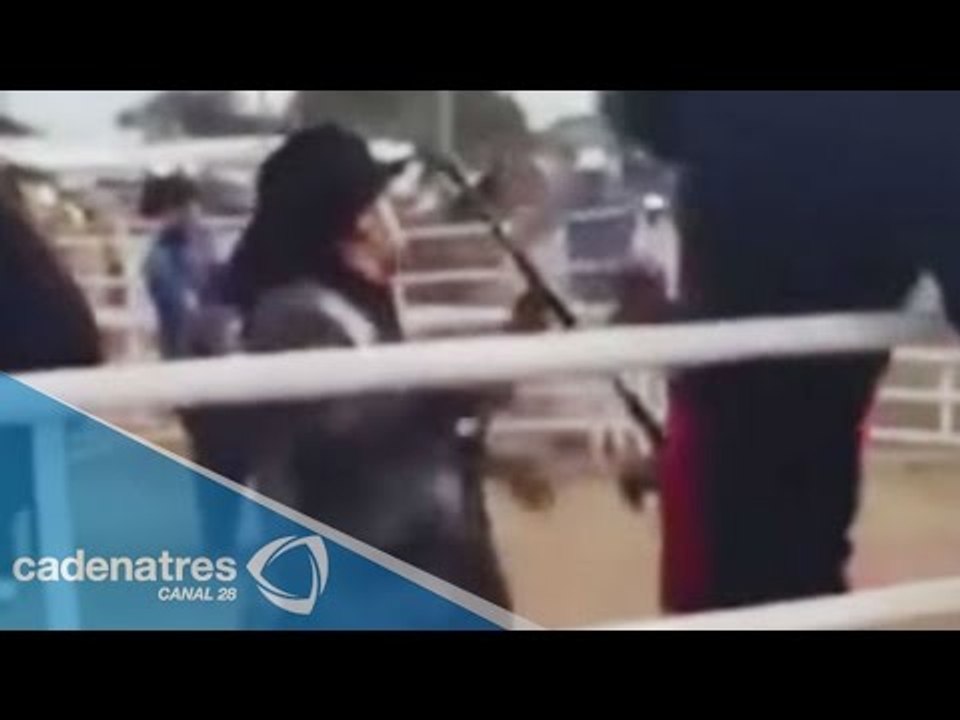 Vocalista de Banda Jerez “ataca" a fan durante concierto en EU