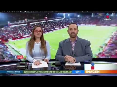 Niños con cáncer son saludados en un estadio de futbol | Noticias con Francisco Zea