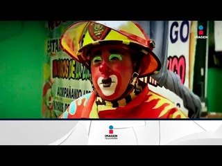 ¡Este hombre es payaso y bombero al mismo tiempo! | Noticias con Ciro Gómez Leyva