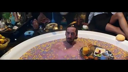 Lomepal - 1000°C feat. Roméo Elvis Clip officiel