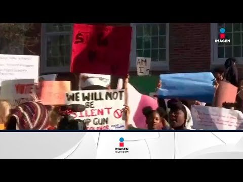 Estudiantes abandonan aulas y protestan contra armas en Estados Unidos | Noticias con Francisco Zea