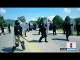 Policías estatales de Chiapas desalojaron un bloqueo de maestros con gases lacrimógenos