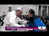 Niño sobreviviente de cáncer conoce al Papa Francisco | Noticias con Yuriria Sierra